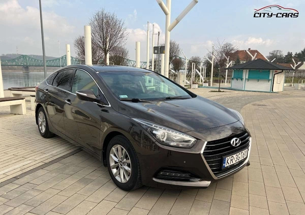Hyundai i40 cena 57900 przebieg: 115000, rok produkcji 2018 z Stronie Śląskie małe 781